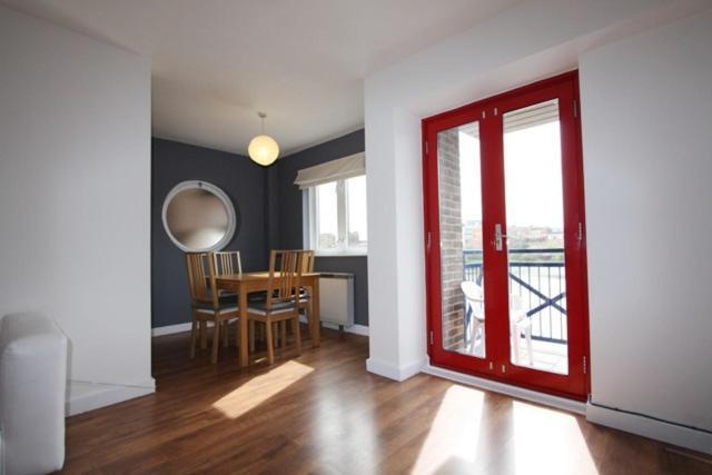 Riverview With Parking Apartment *